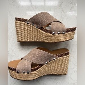 Lucky Brand Neeka Women’s Beige Woven Raffia Wedge Sandals Shoes SZ 8